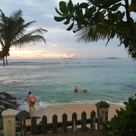 Happy Beach Villa Resort Unawatuna Ngoại thất bức ảnh