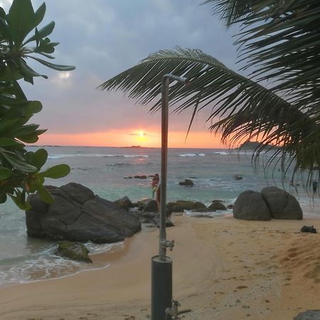 Happy Beach Villa Resort Unawatuna Ngoại thất bức ảnh