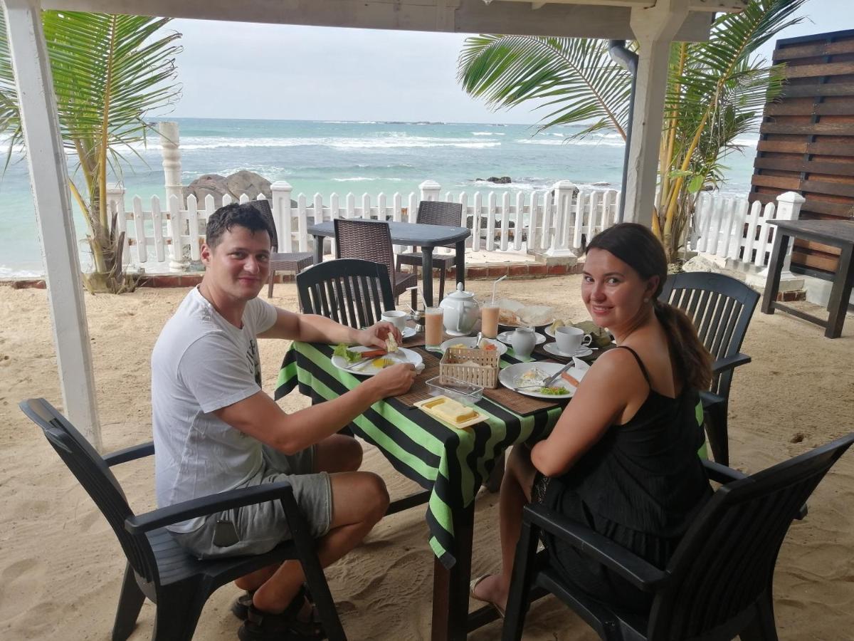 Happy Beach Villa Resort Unawatuna Ngoại thất bức ảnh