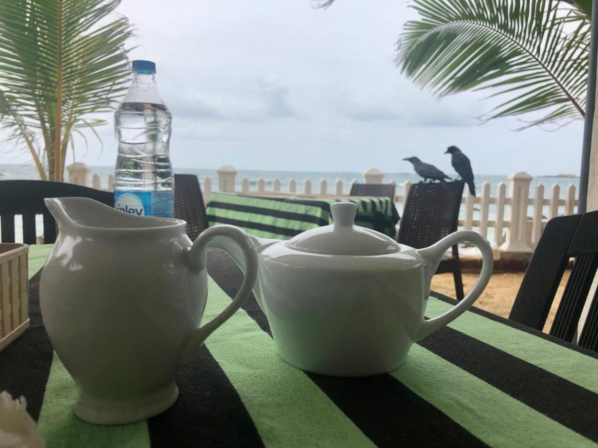 Happy Beach Villa Resort Unawatuna Ngoại thất bức ảnh