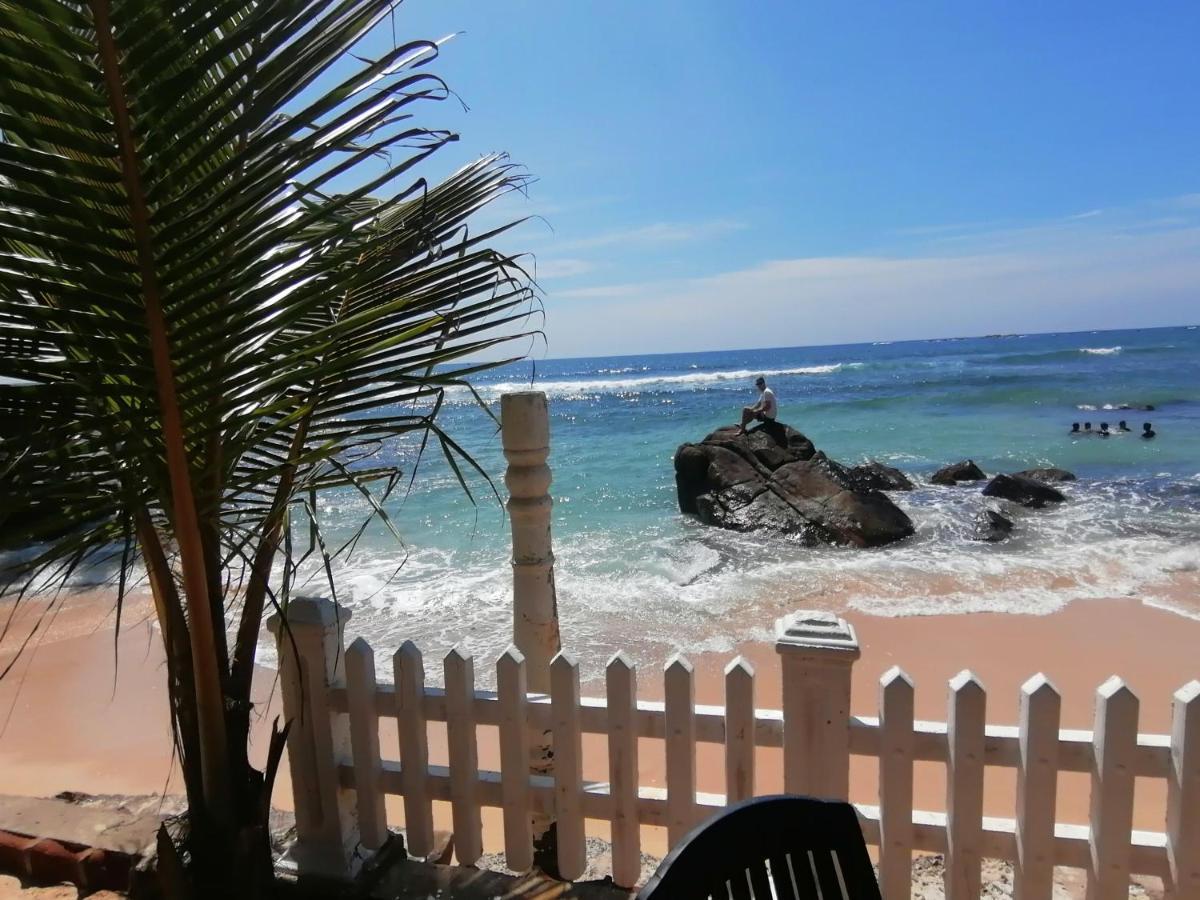 Happy Beach Villa Resort Unawatuna Ngoại thất bức ảnh