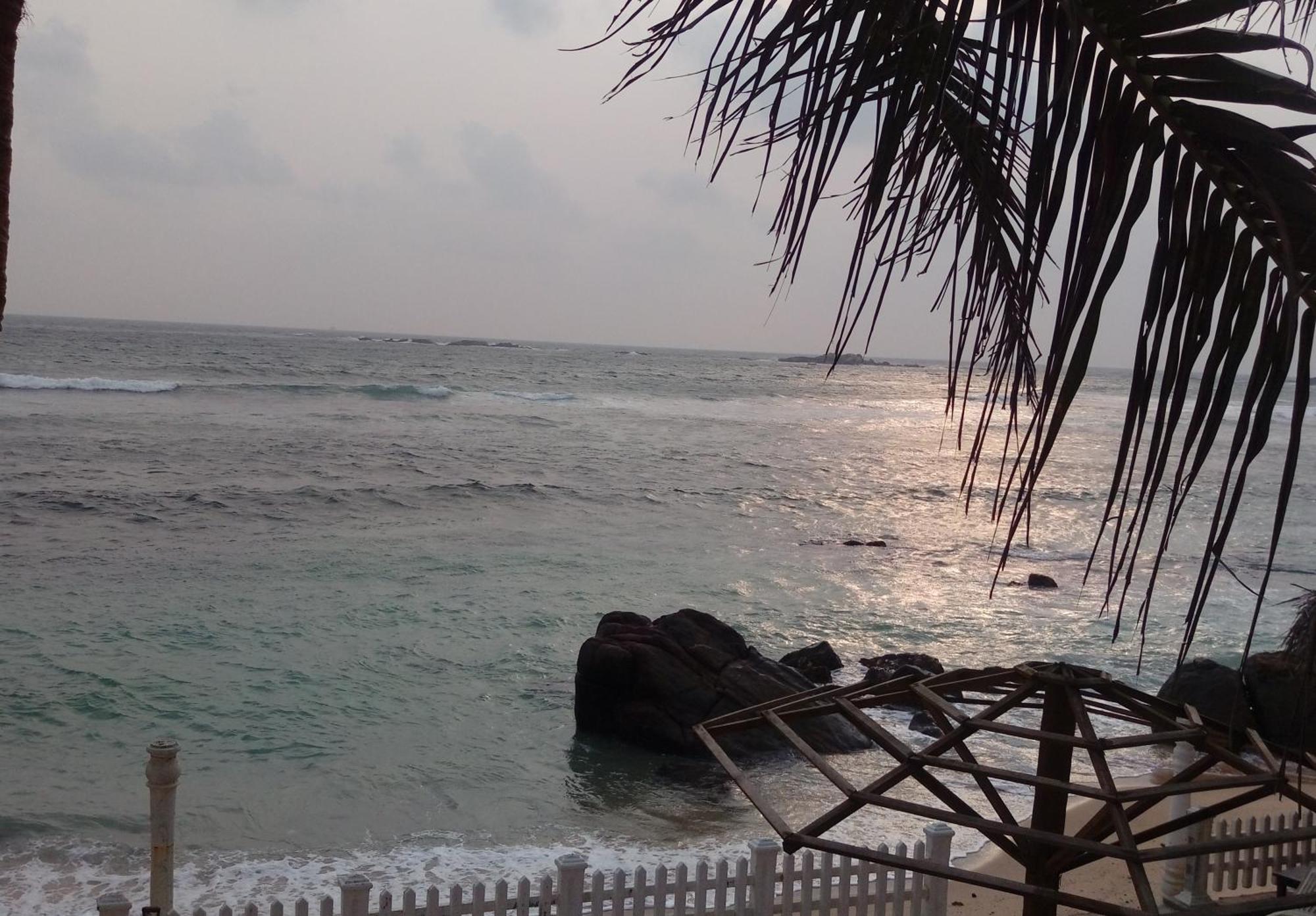 Happy Beach Villa Resort Unawatuna Ngoại thất bức ảnh